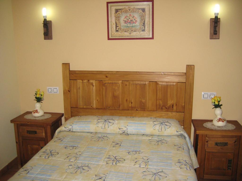 Casa Rural Los Olivos Sotoserrano Εξωτερικό φωτογραφία